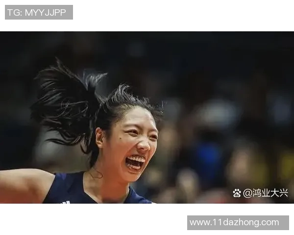 中国女排迎战美国队全力争胜展现拼搏精神与团队默契